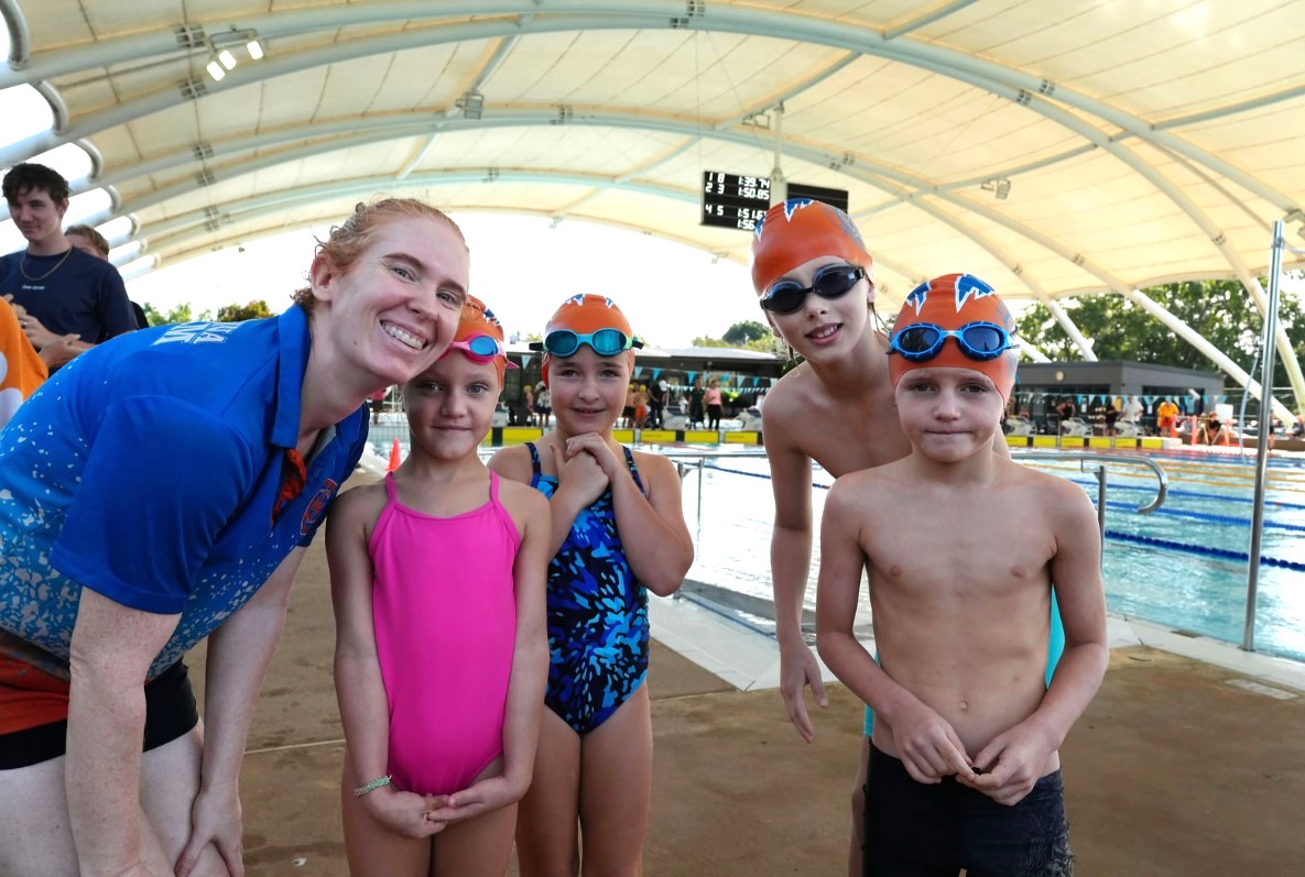 junior swimmers junior swimmers